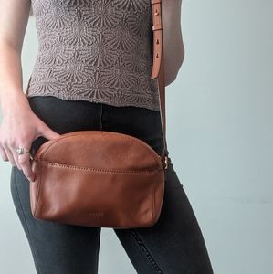 COPY - Fossil crossbody leather purse. Light brown.